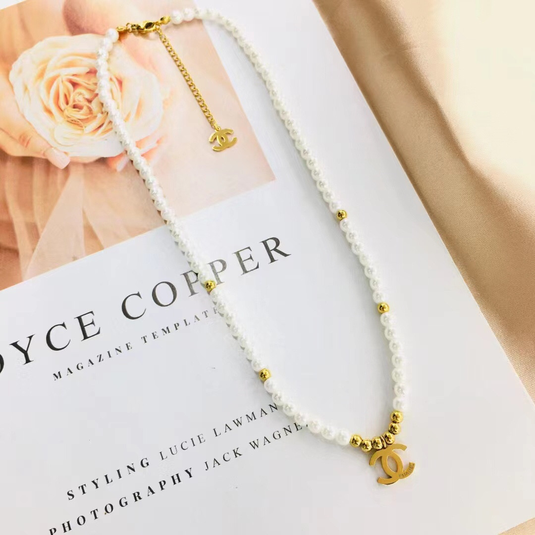 Chanel choker pearls necklace 111012