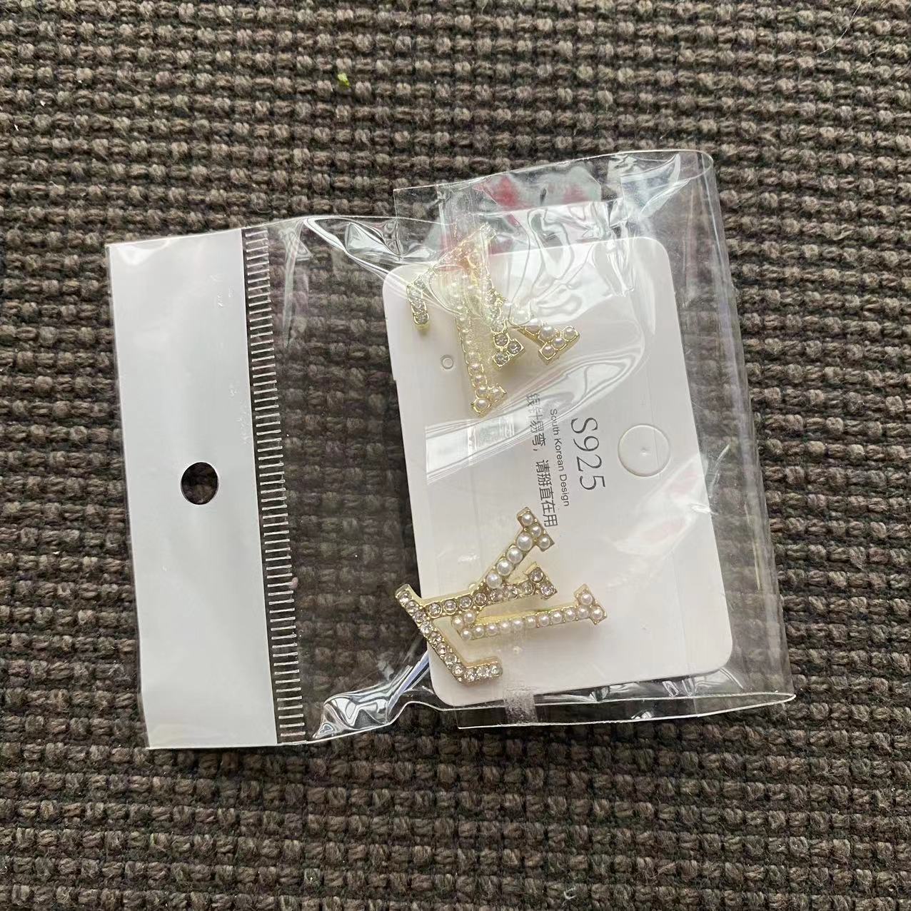 Special Sales! LV Louis vuitton earrins New