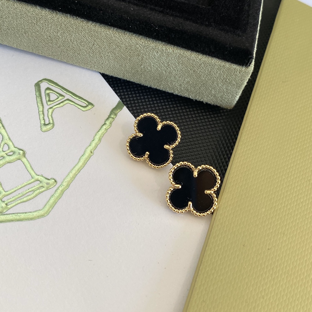 A1378 Vancleef VCA earrings