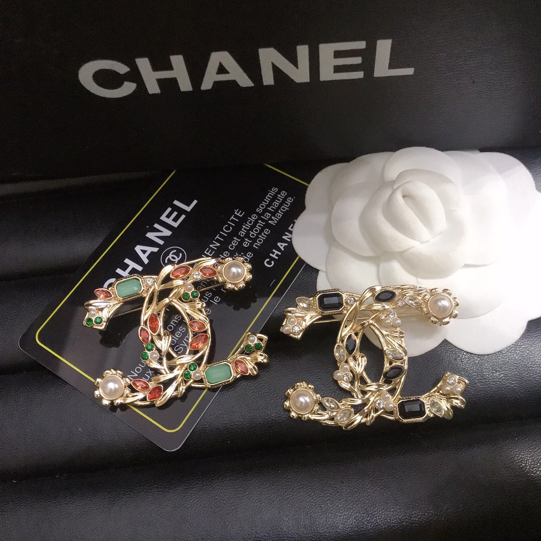Chanel brooch 111333