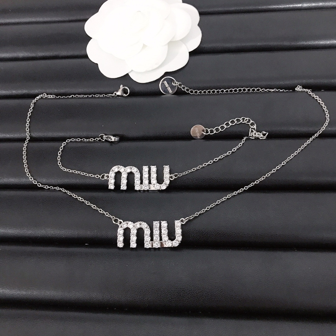 Miumiu bracelet/necklace 111326