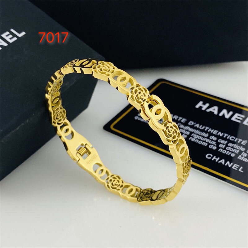 Chanel bracelet 111308