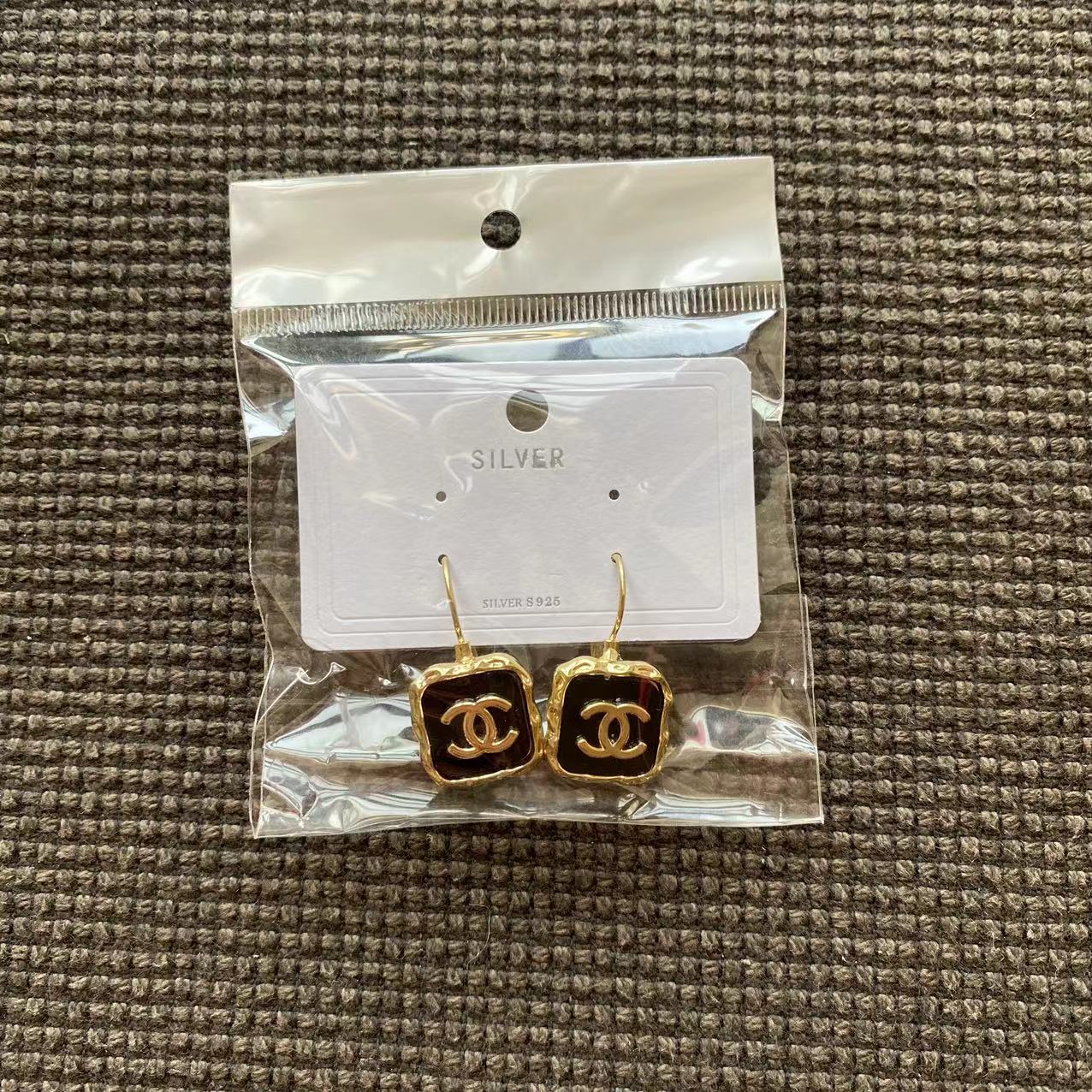 Big sale! New Chanel earrings