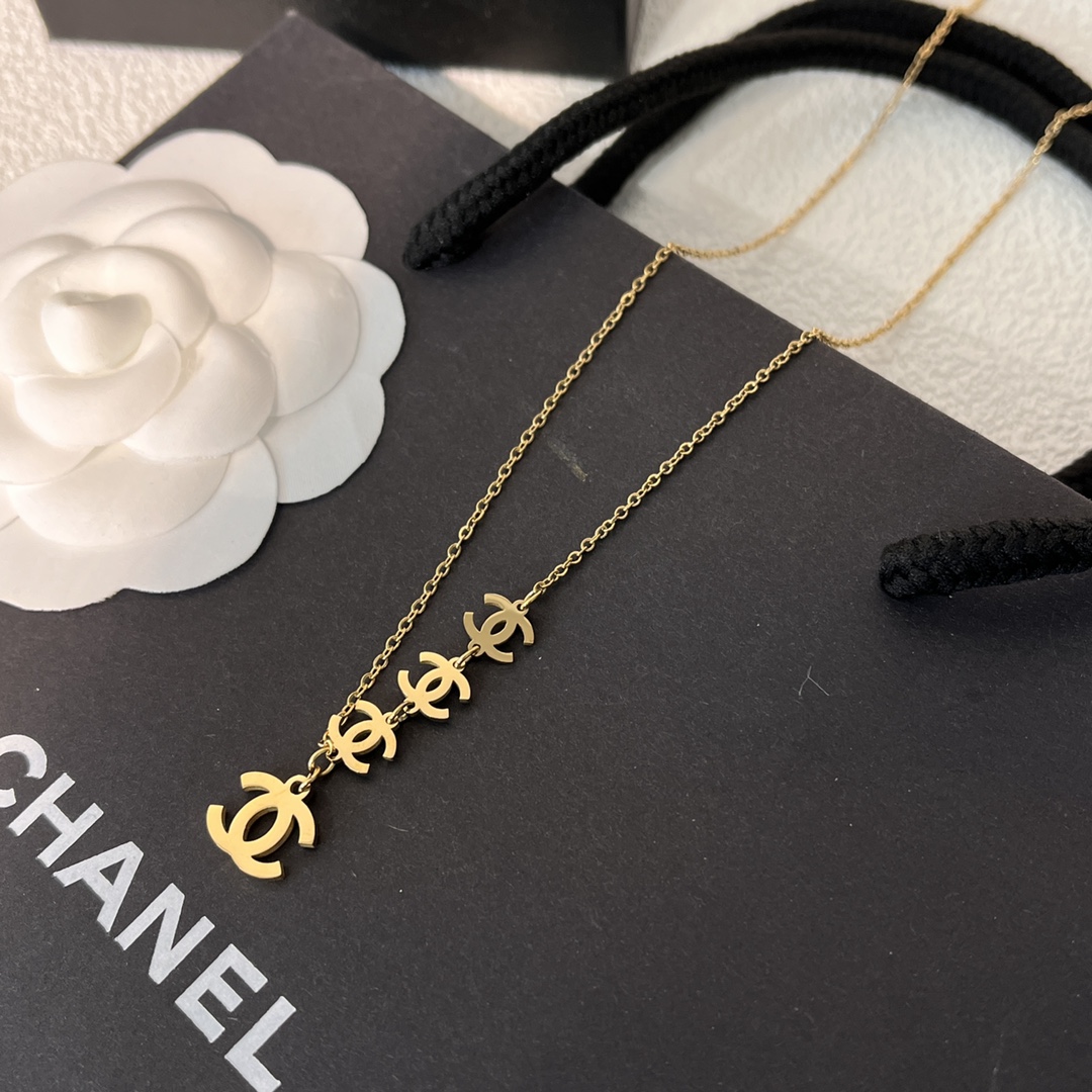X506  Chanel necklace