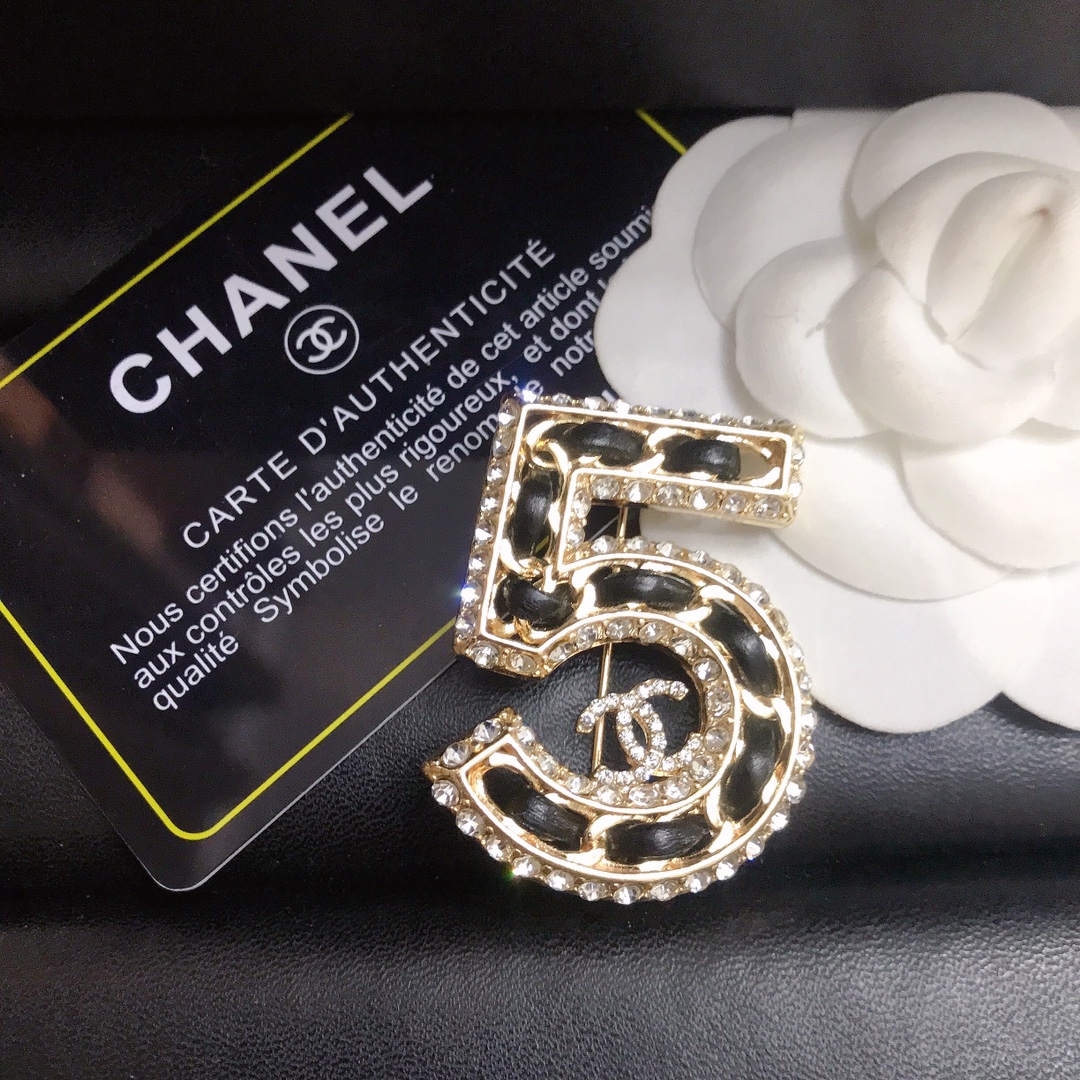 Chanel NO 5 Brooch 111733