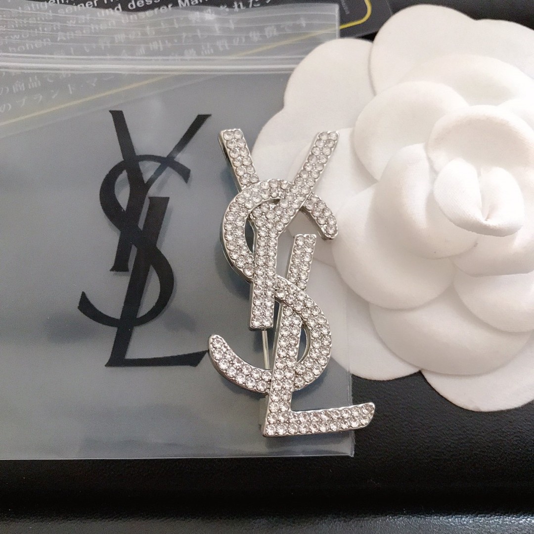 YSL Brooch 111714