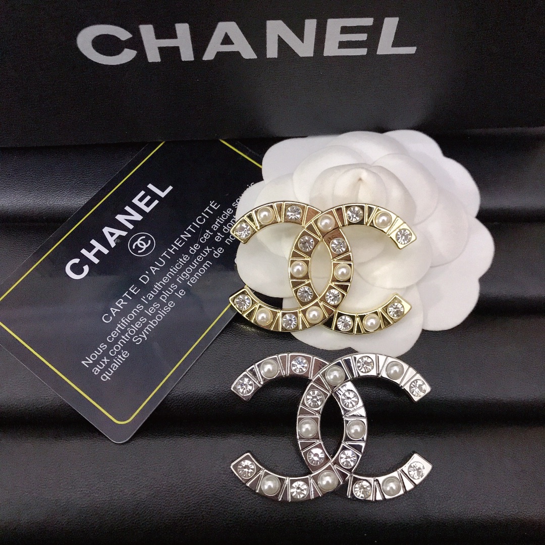 Chanel brooch cc 111701