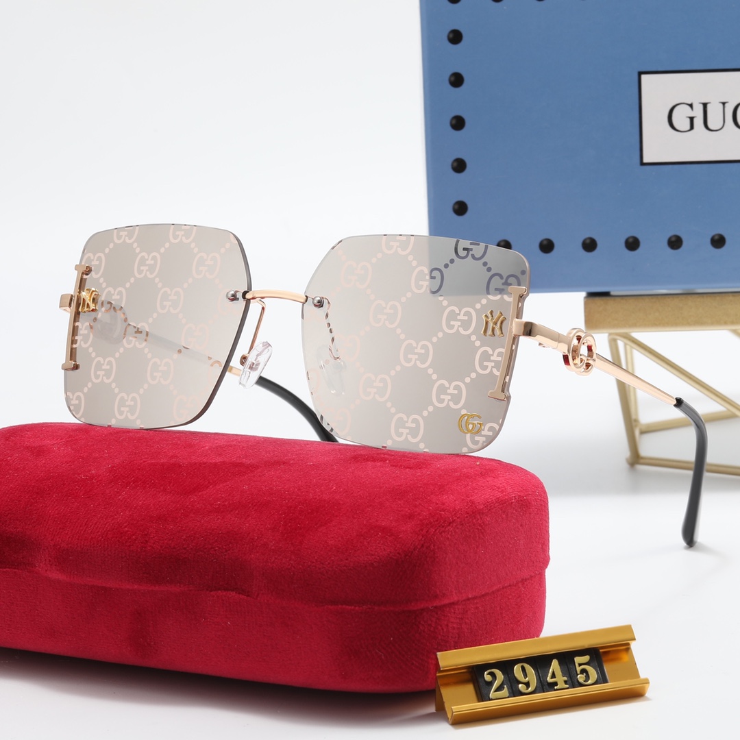 GUCCI GG Sunglasses 2945