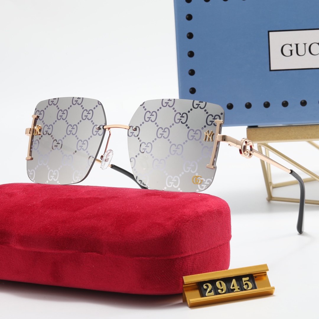 GUCCI GG Sunglasses 2945