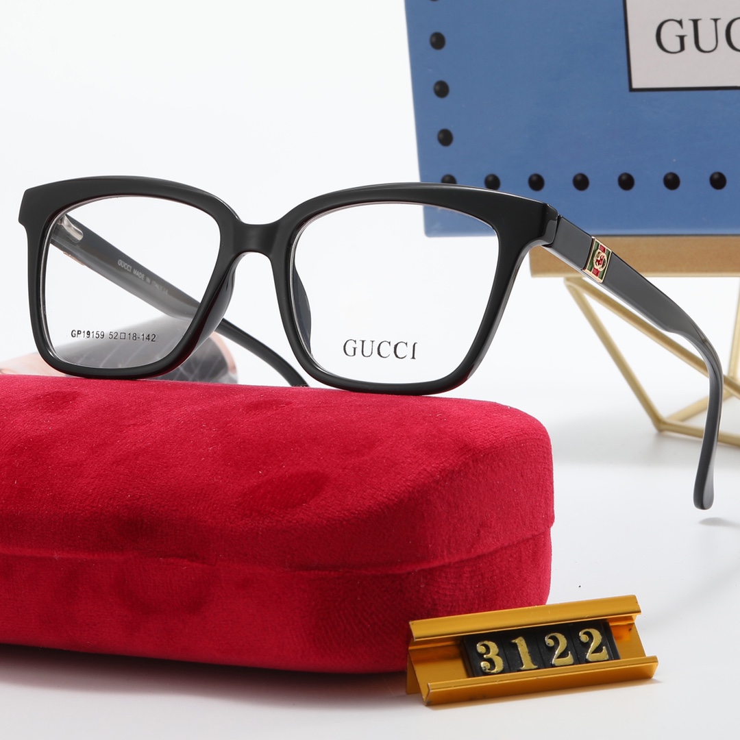 GUCCI GG Sunglasses 3122