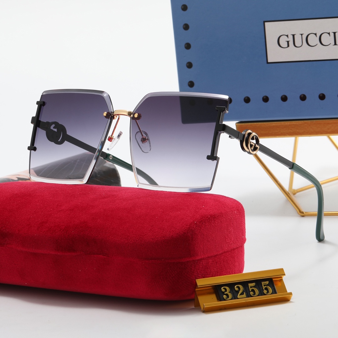 GUCCI GG Sunglasses 3255