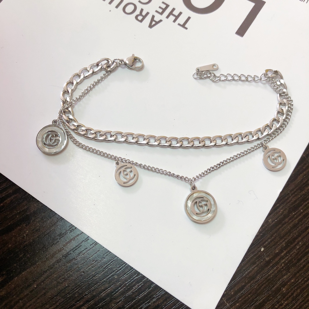 Gucci silver bracelet 111865