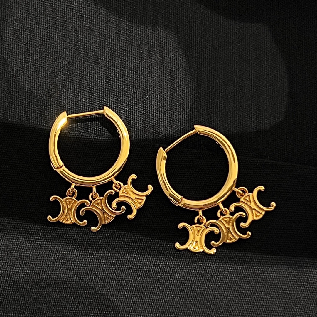 A753 Celine gold hoop earrings
