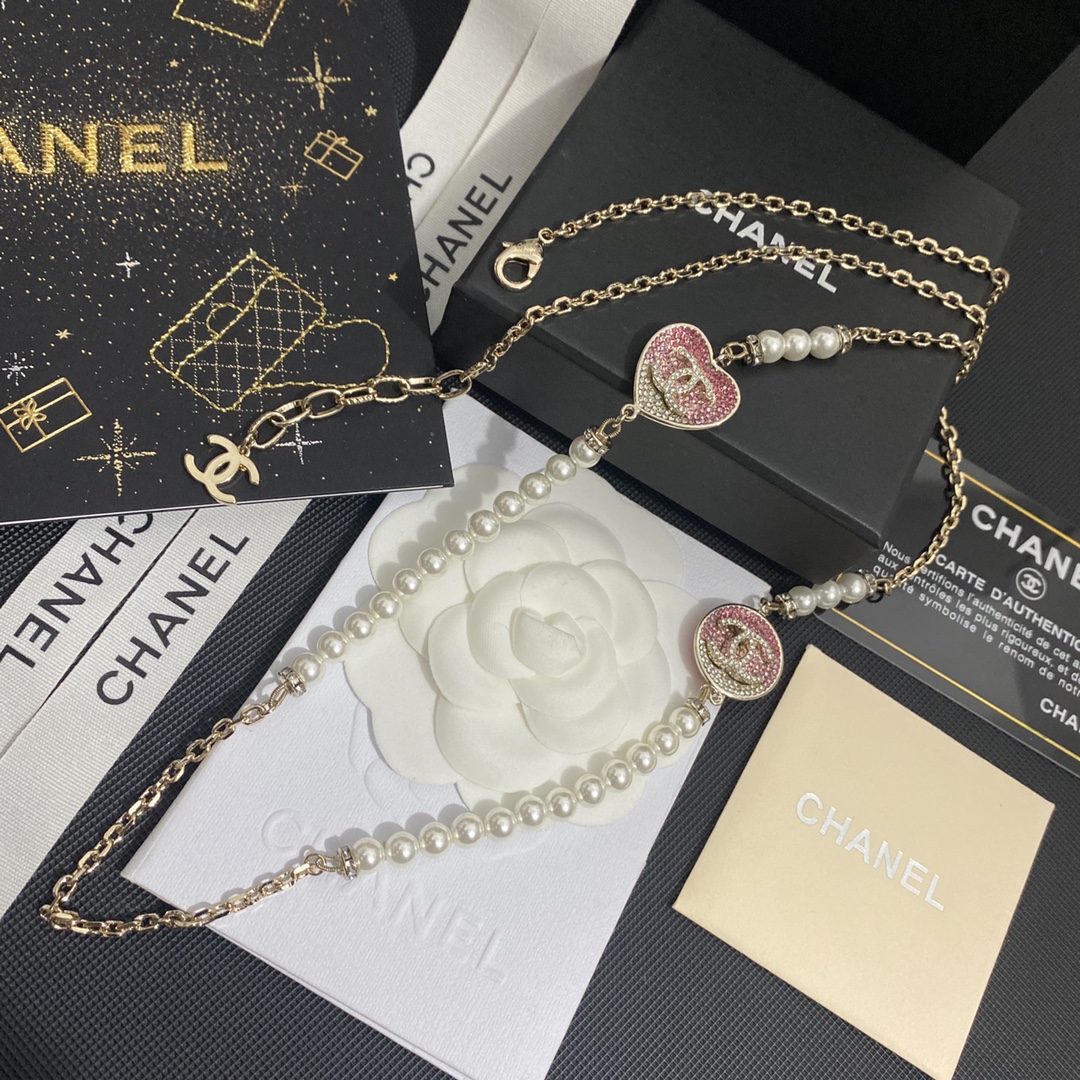 B551  Chanel enamel pink long pearls necklace