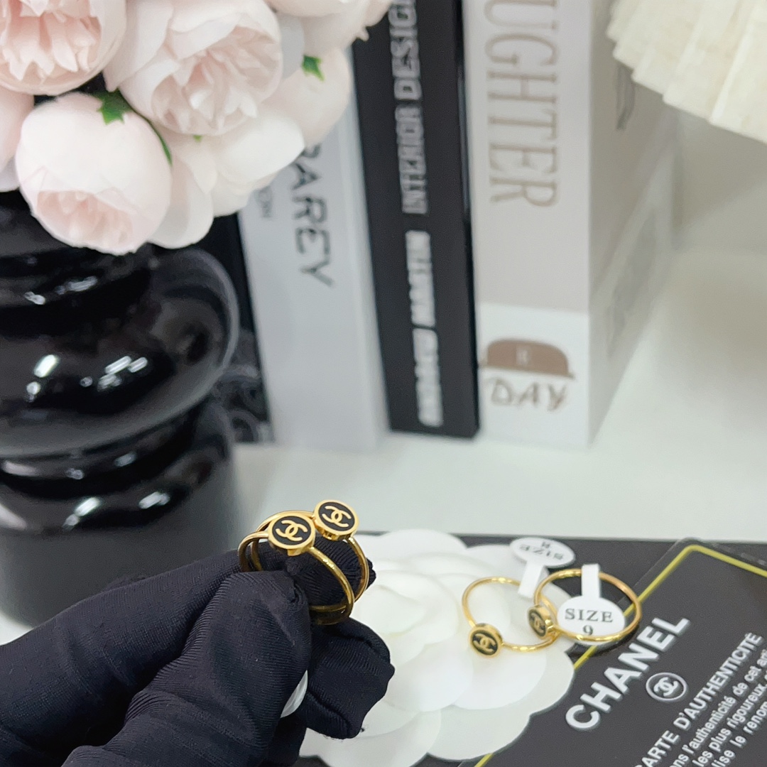 J100 Chanel ring