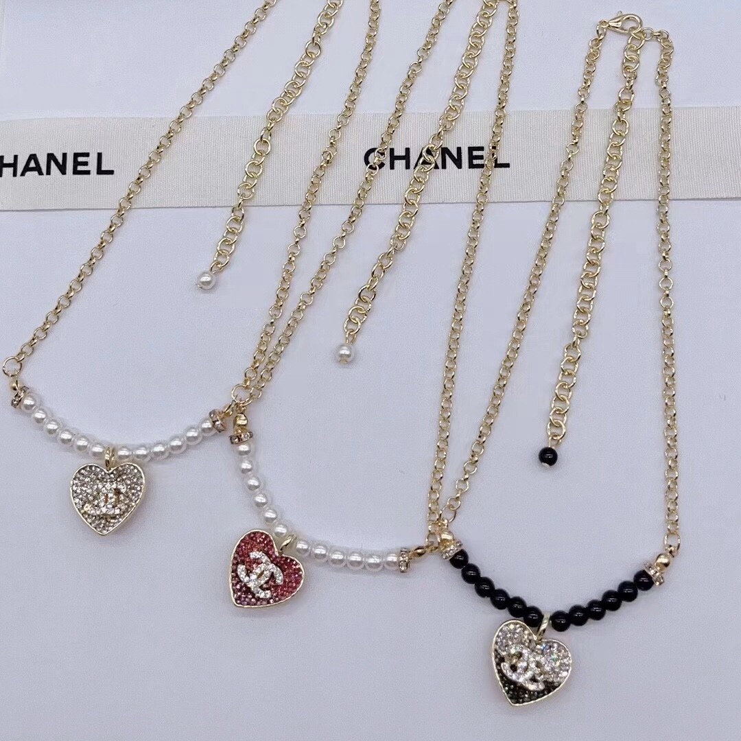 Chanel crystal heart necklace 111913