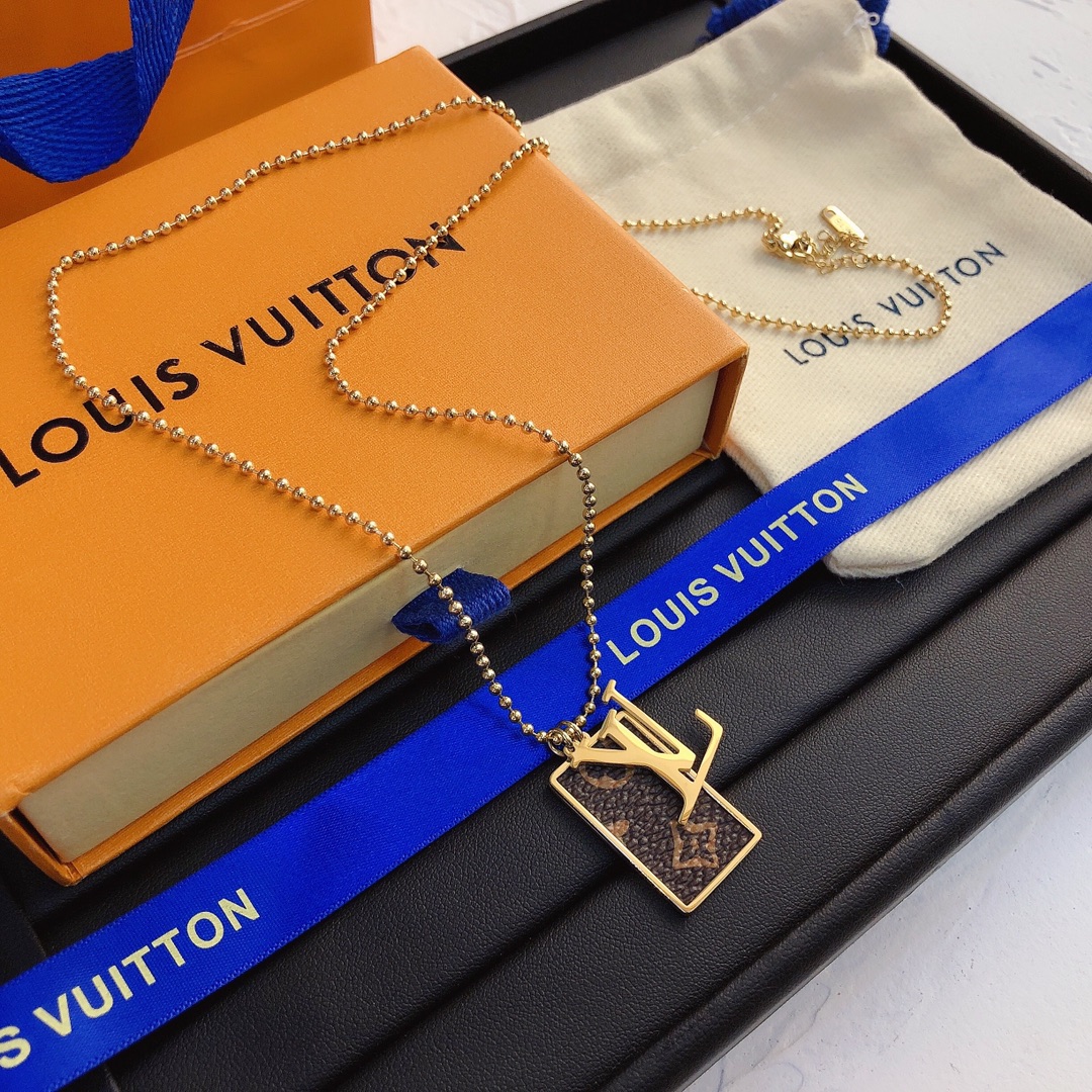 X195  LV Louis vuitton long necklace 111951