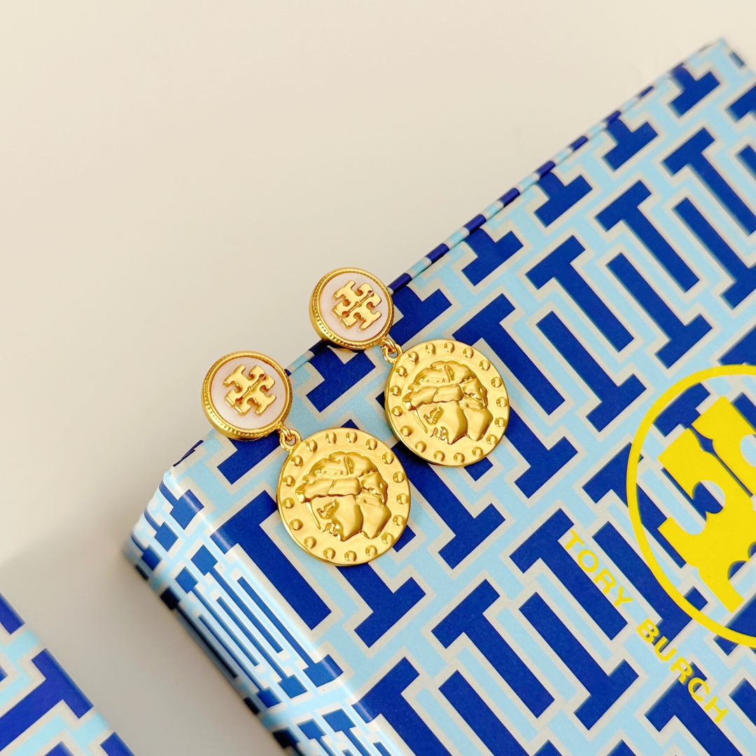 A258 Tory Burch earrings