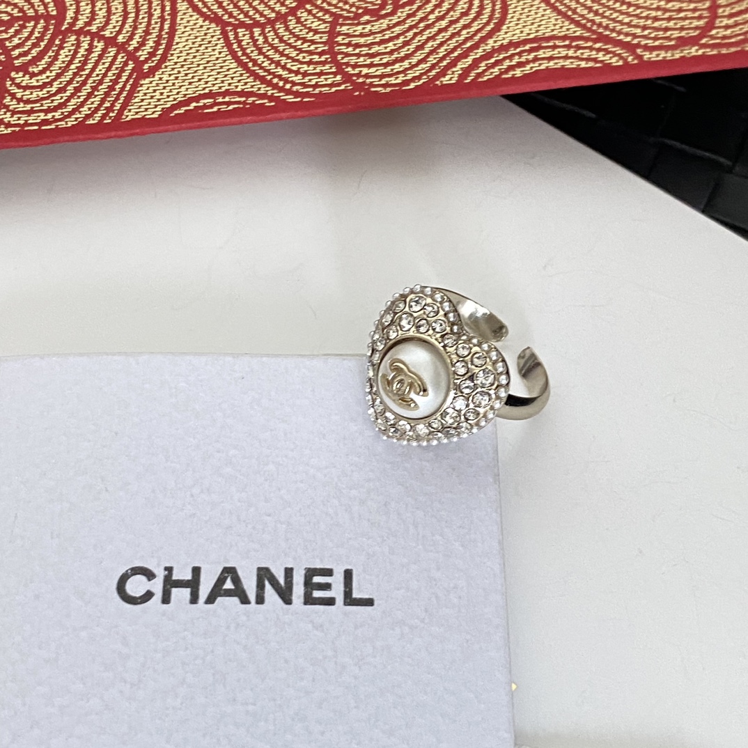 JZ003 Chanel heart ring