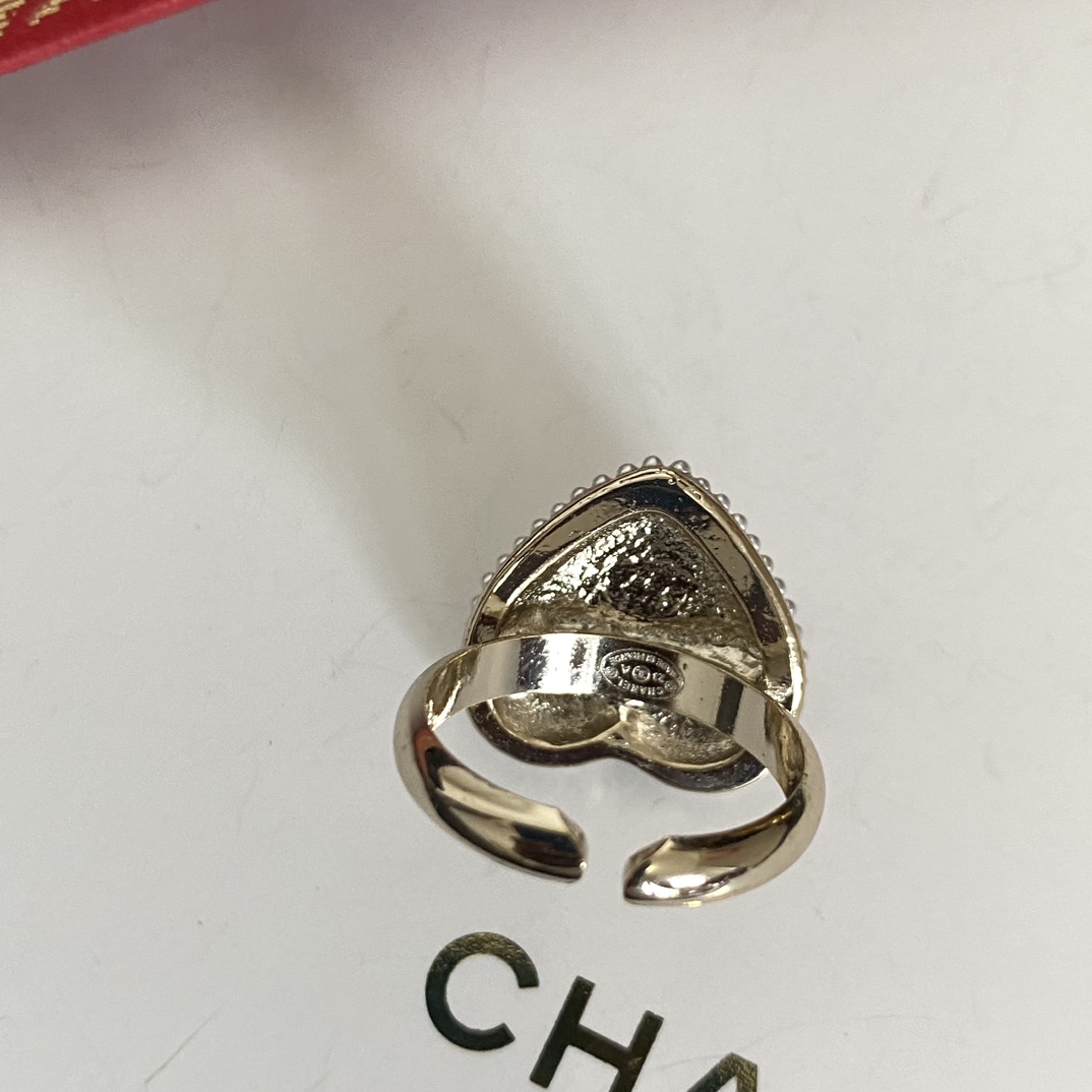 JZ003 Chanel heart ring