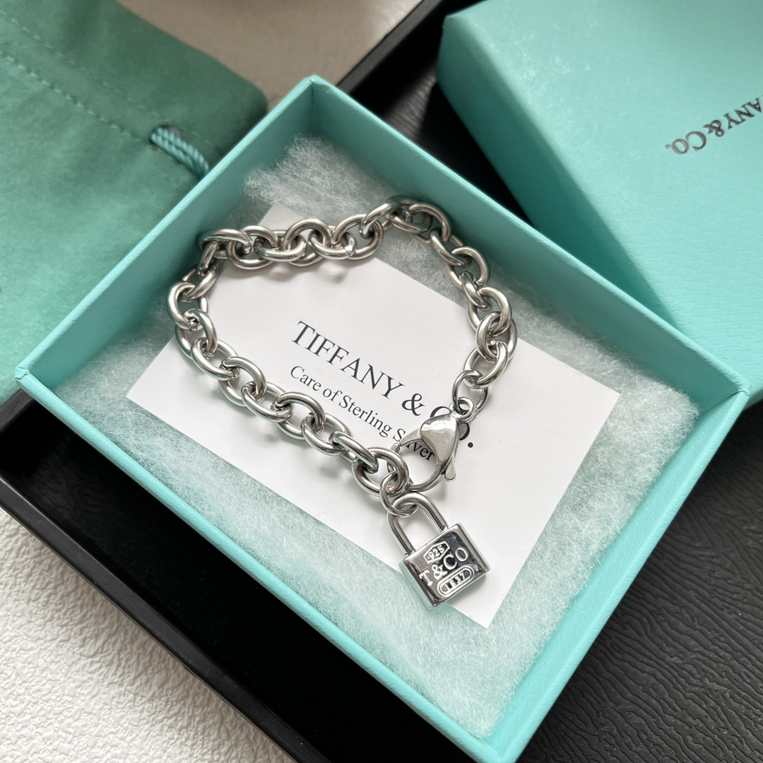 X523  Tiffany Necklace/Bracelet