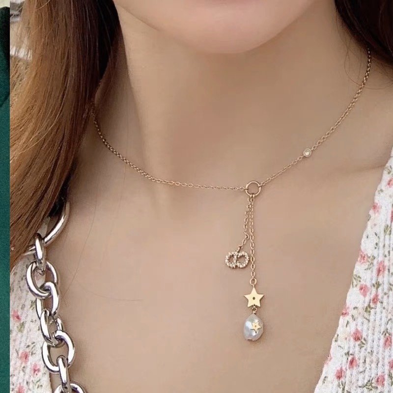 X529 Dior necklace