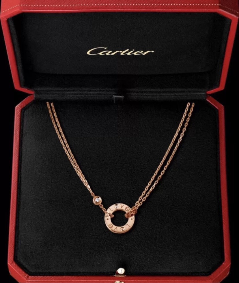X533 Cartier necklace