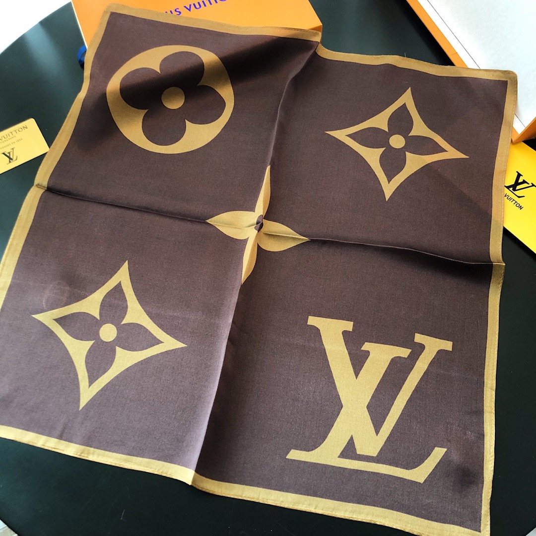 LV Louis vuitton silk scarf 112189