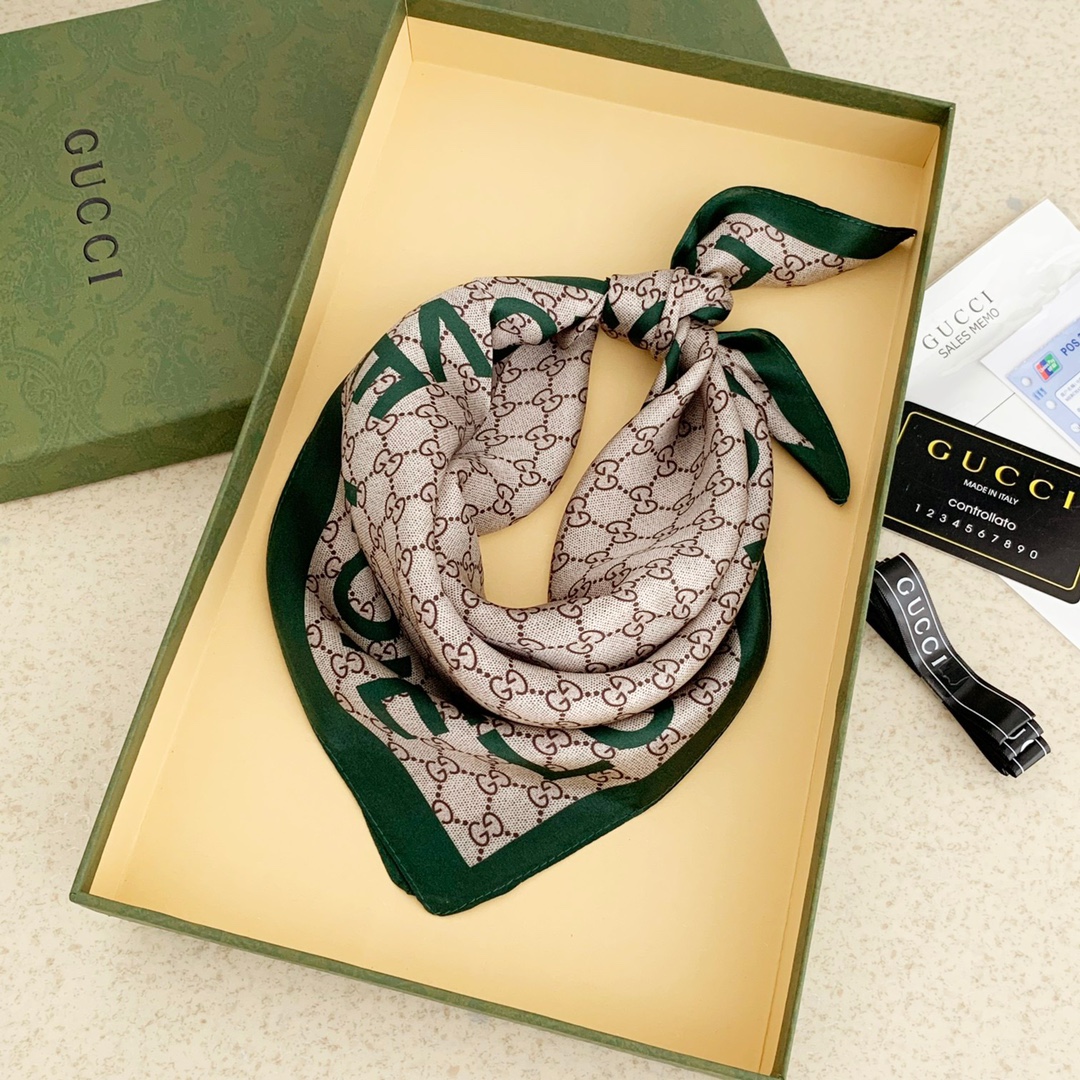 Gucci silk scarf 112191