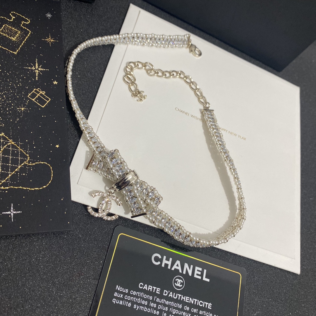 B653 Chanel Crystal bling choker necklace