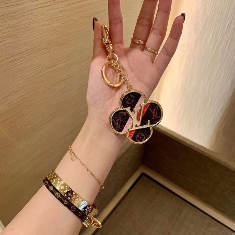 LV Louis vuitton key chain 112255