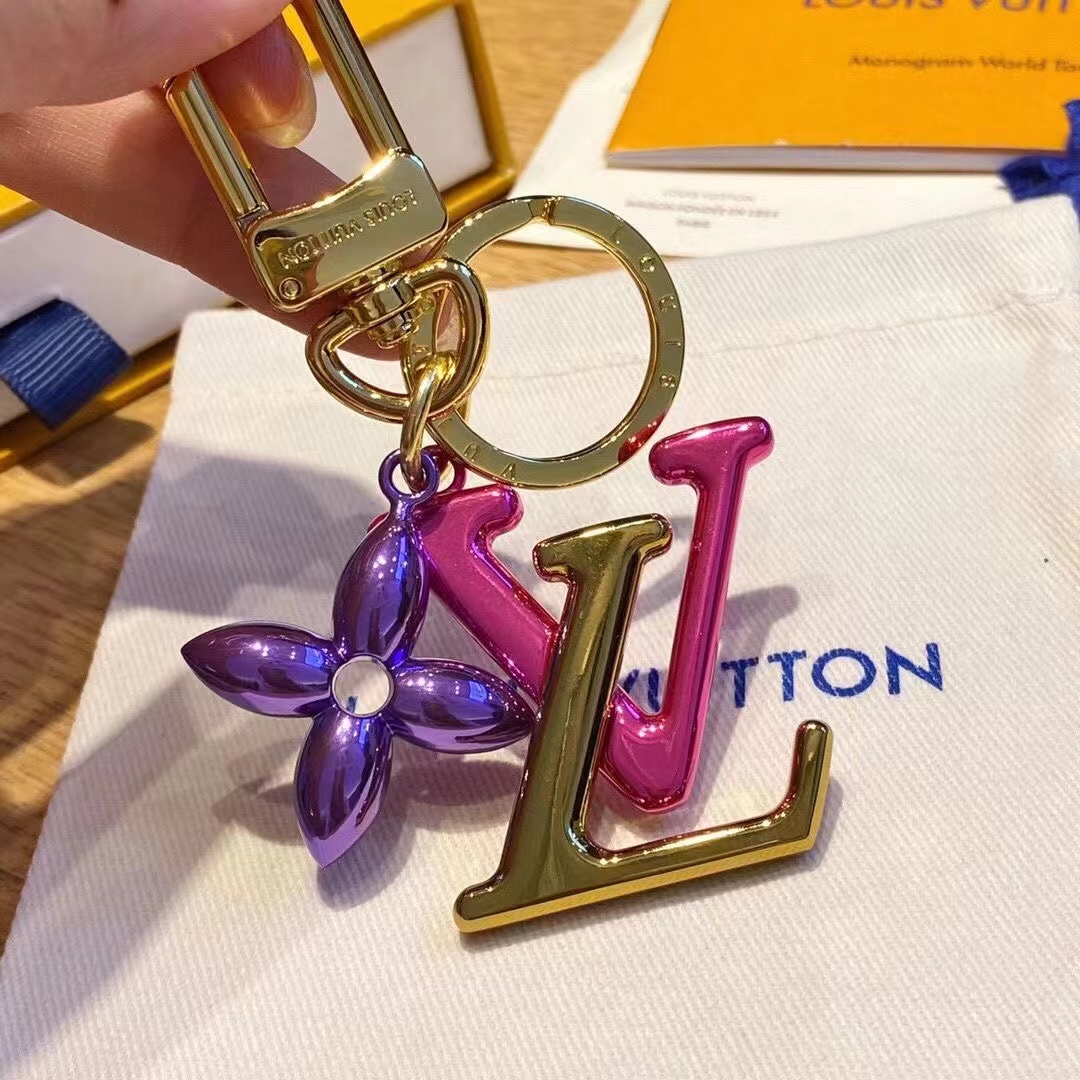 LV Louis vuitton key chain 112252