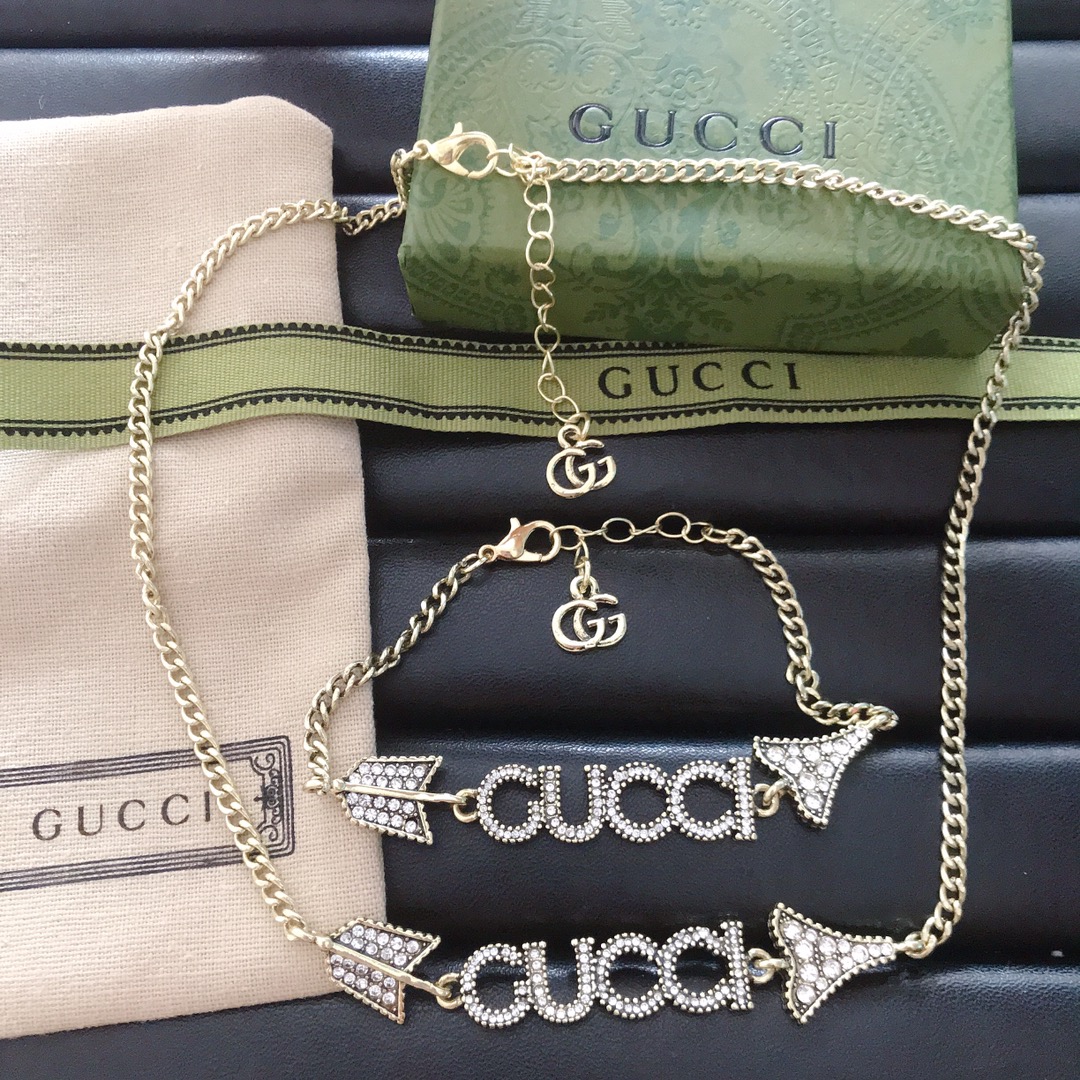 Gucci bracelet/Necklace 112242