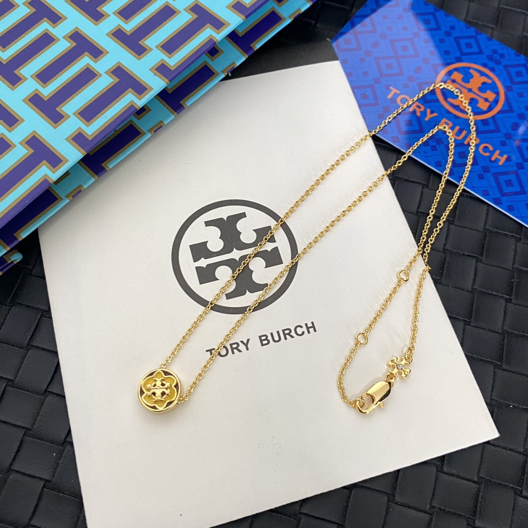 B673  TB tory burch necklace