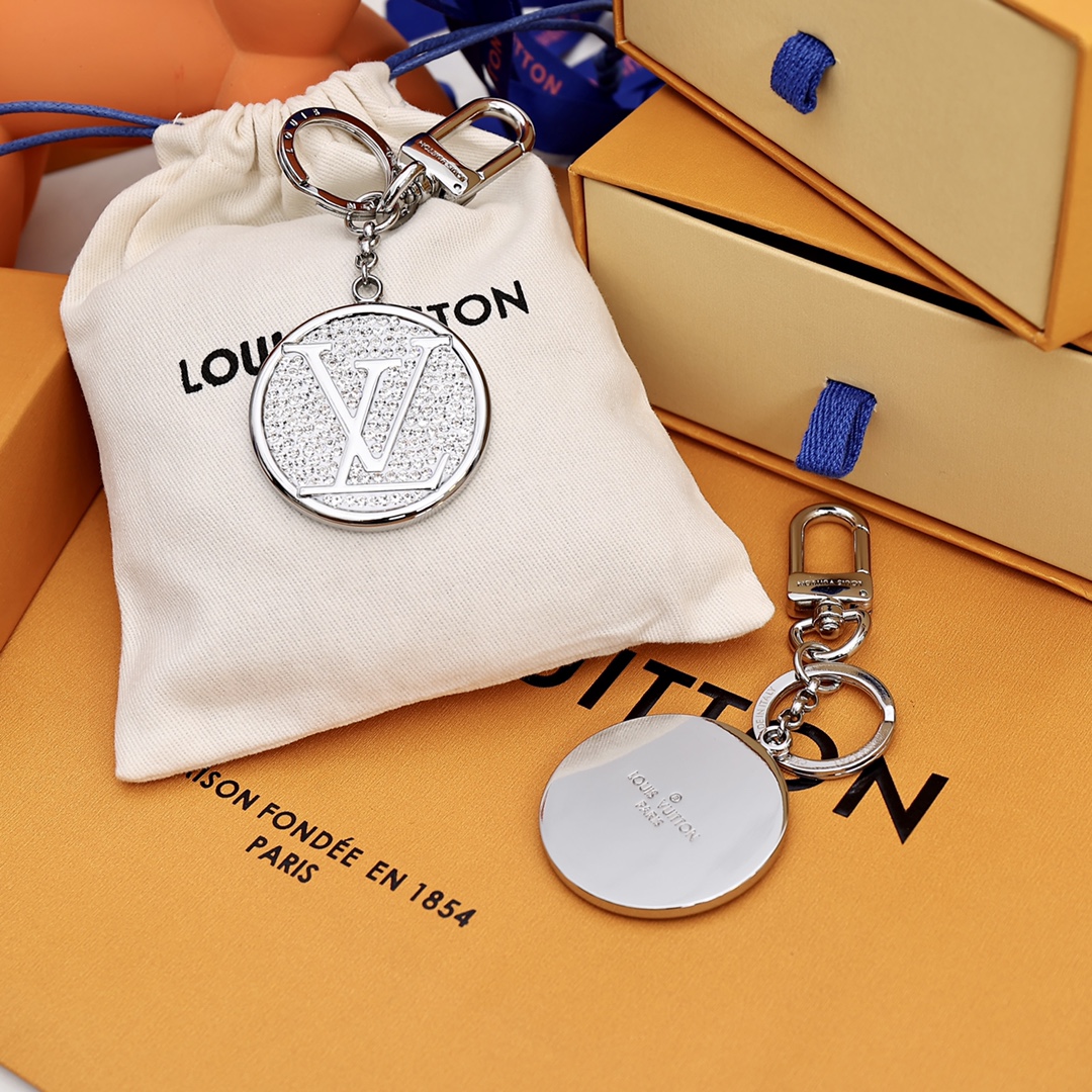 M64261 LV CIRCLE keychain(M35)