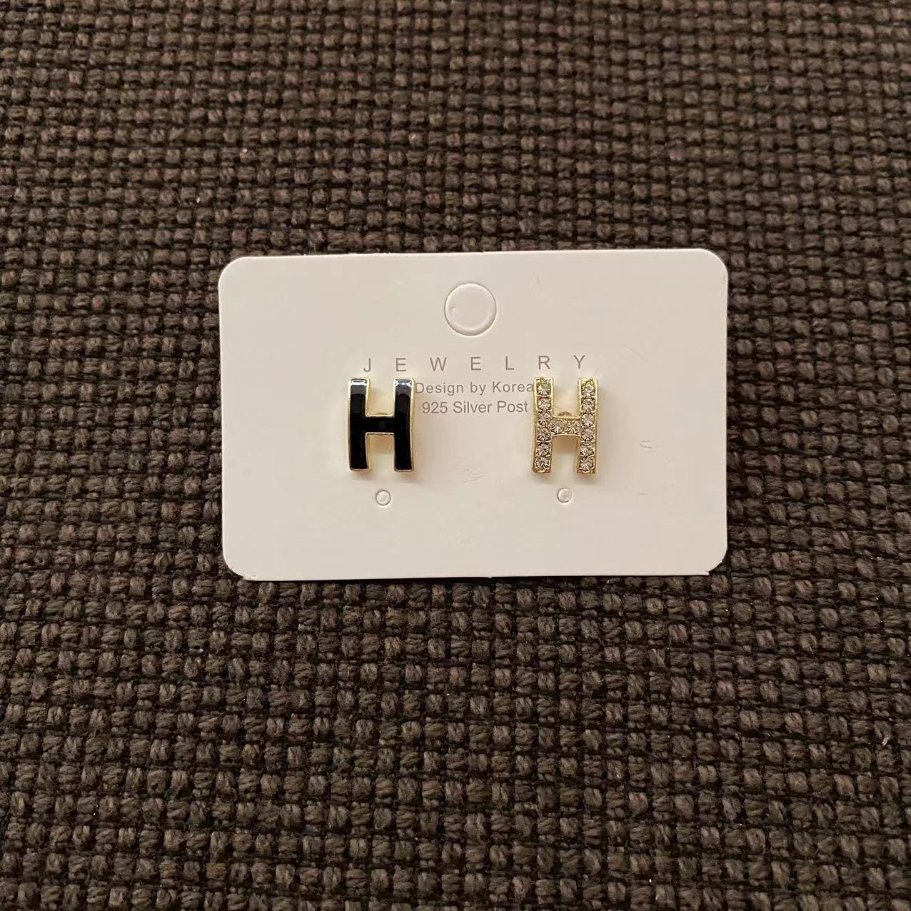 Big sale! New Hermes H earrings