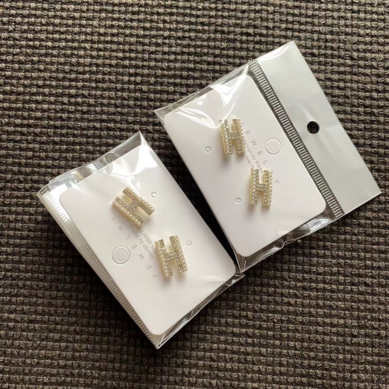 Big sale! New Hermes H earrings