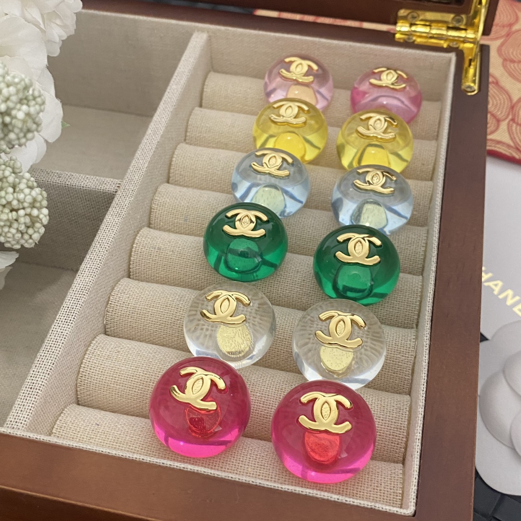 E018 Chanel summer color sweet earrings
