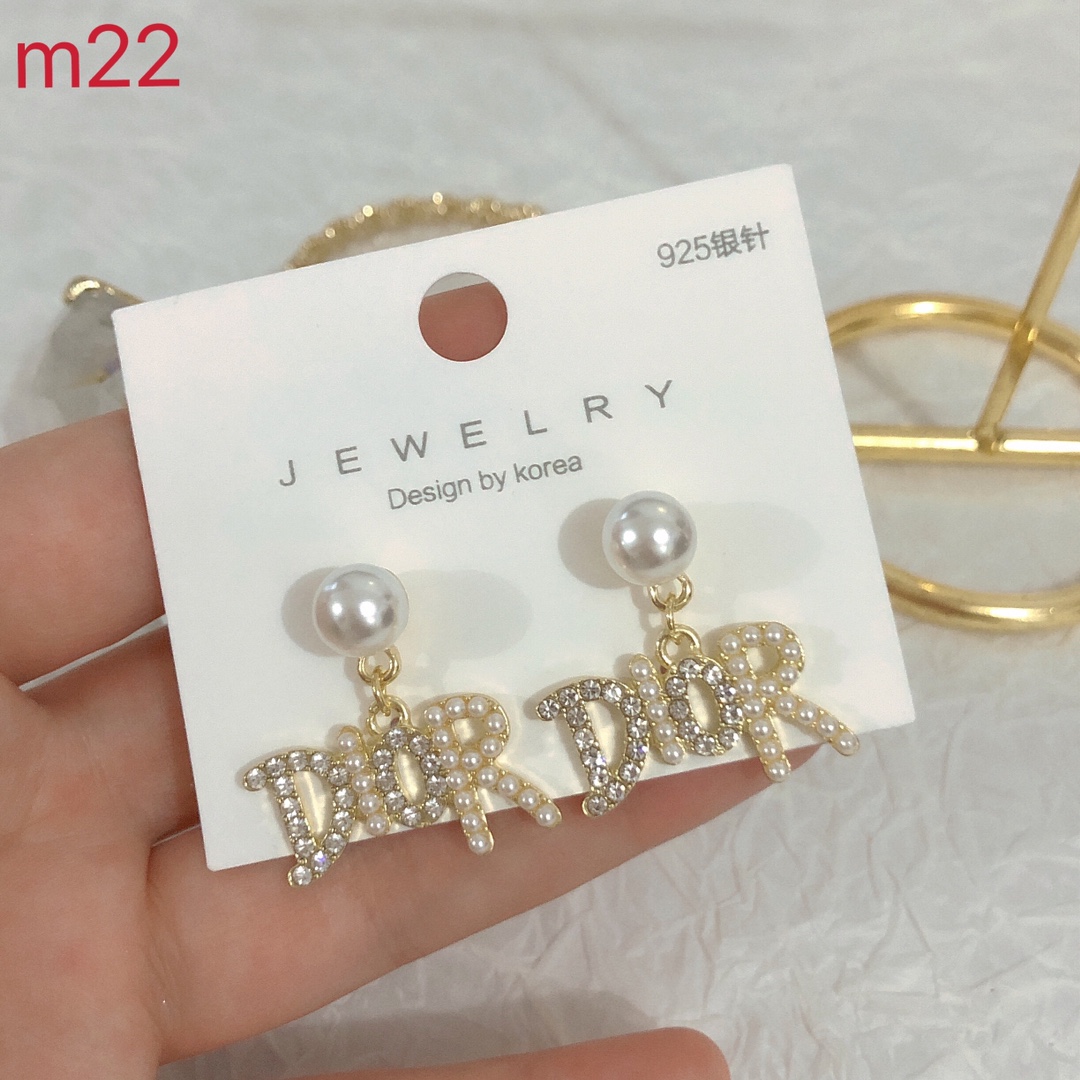 m22 Dior earrings 110528