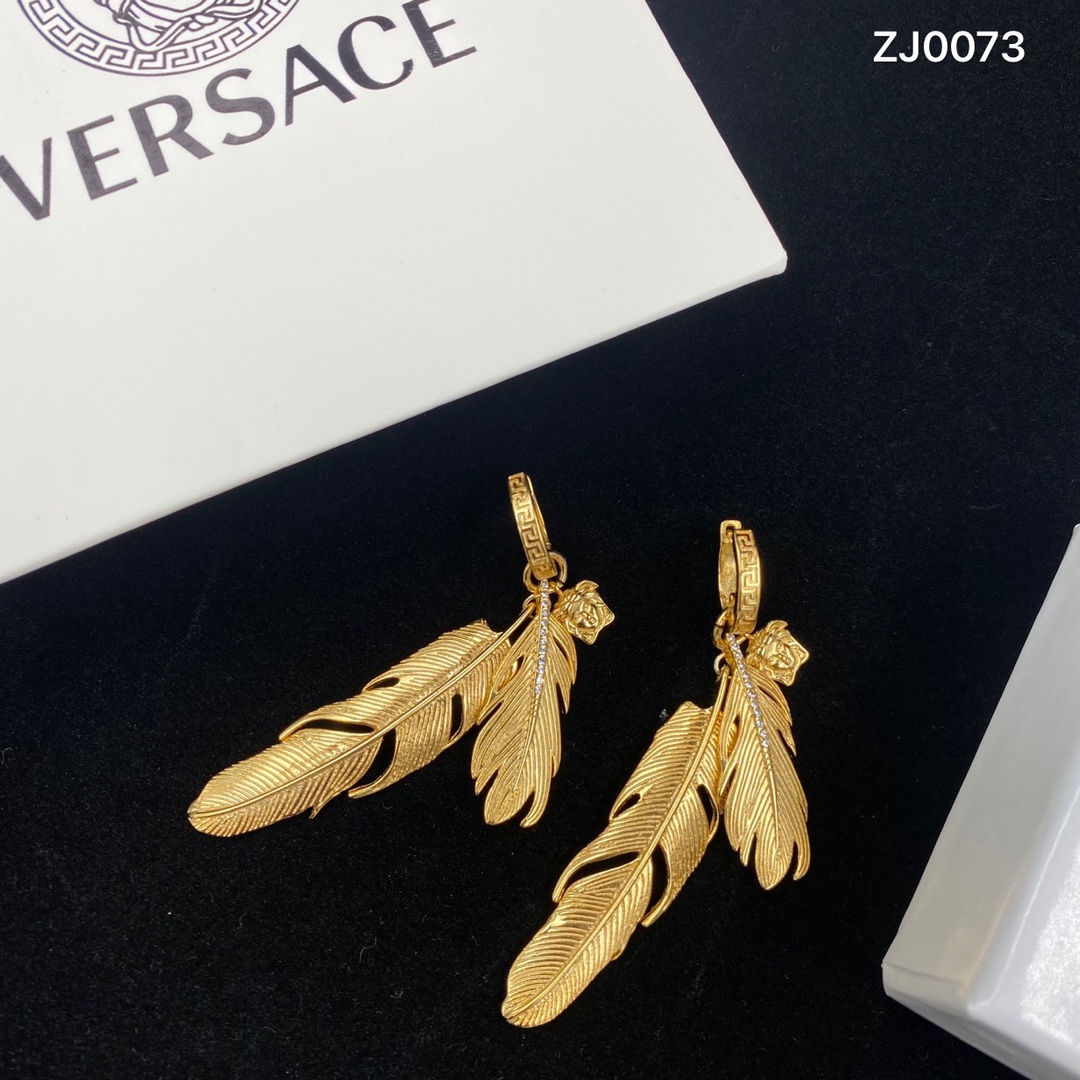 Versace earrings 112449
