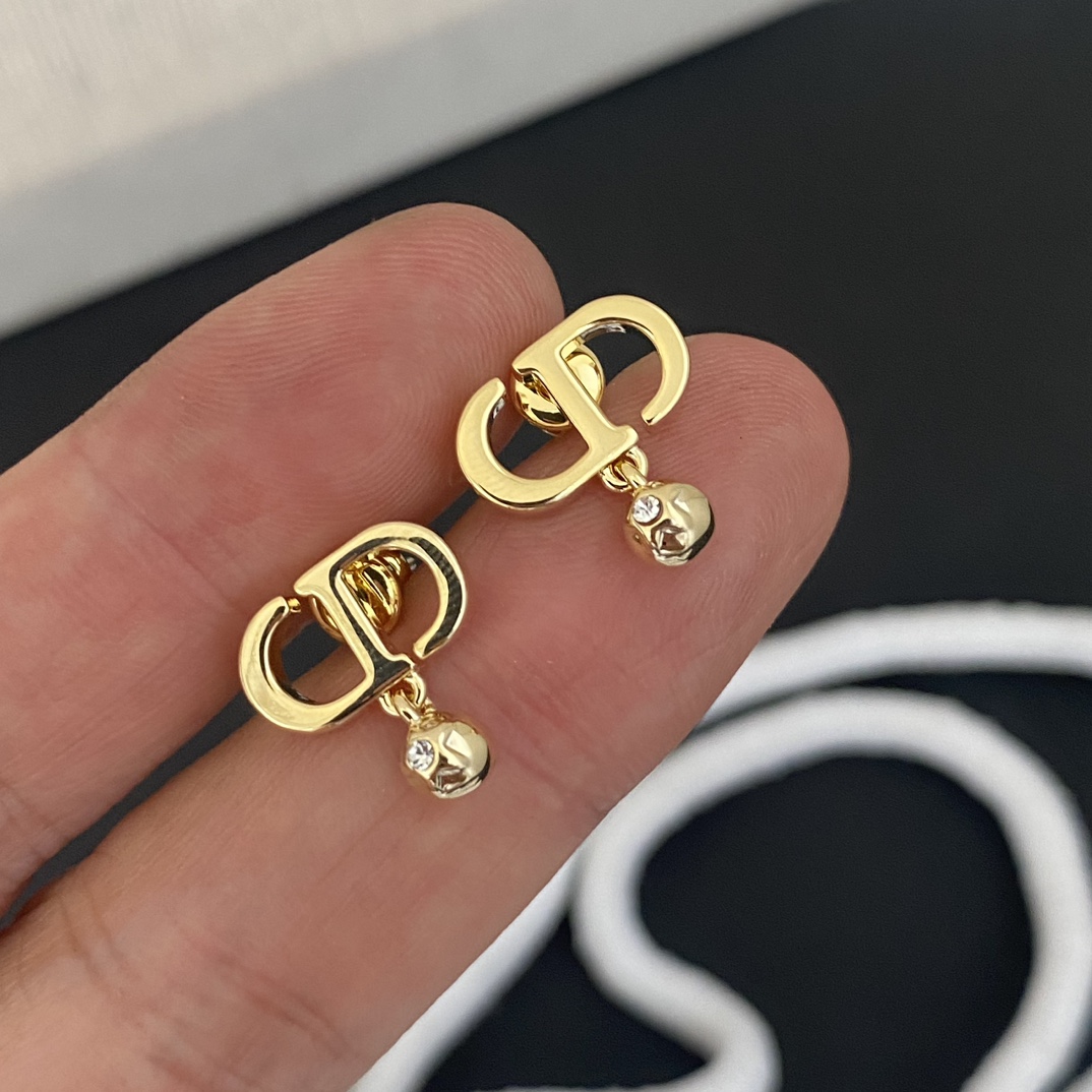 A517 Dior earrings