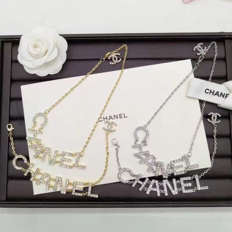 Chanel alphabet necklace/bracelet 112512