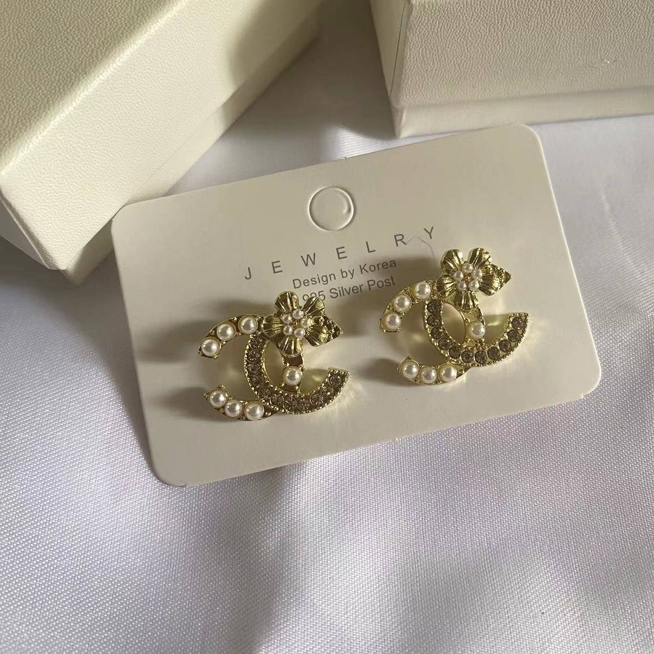 Big sale! New Chanel earrings