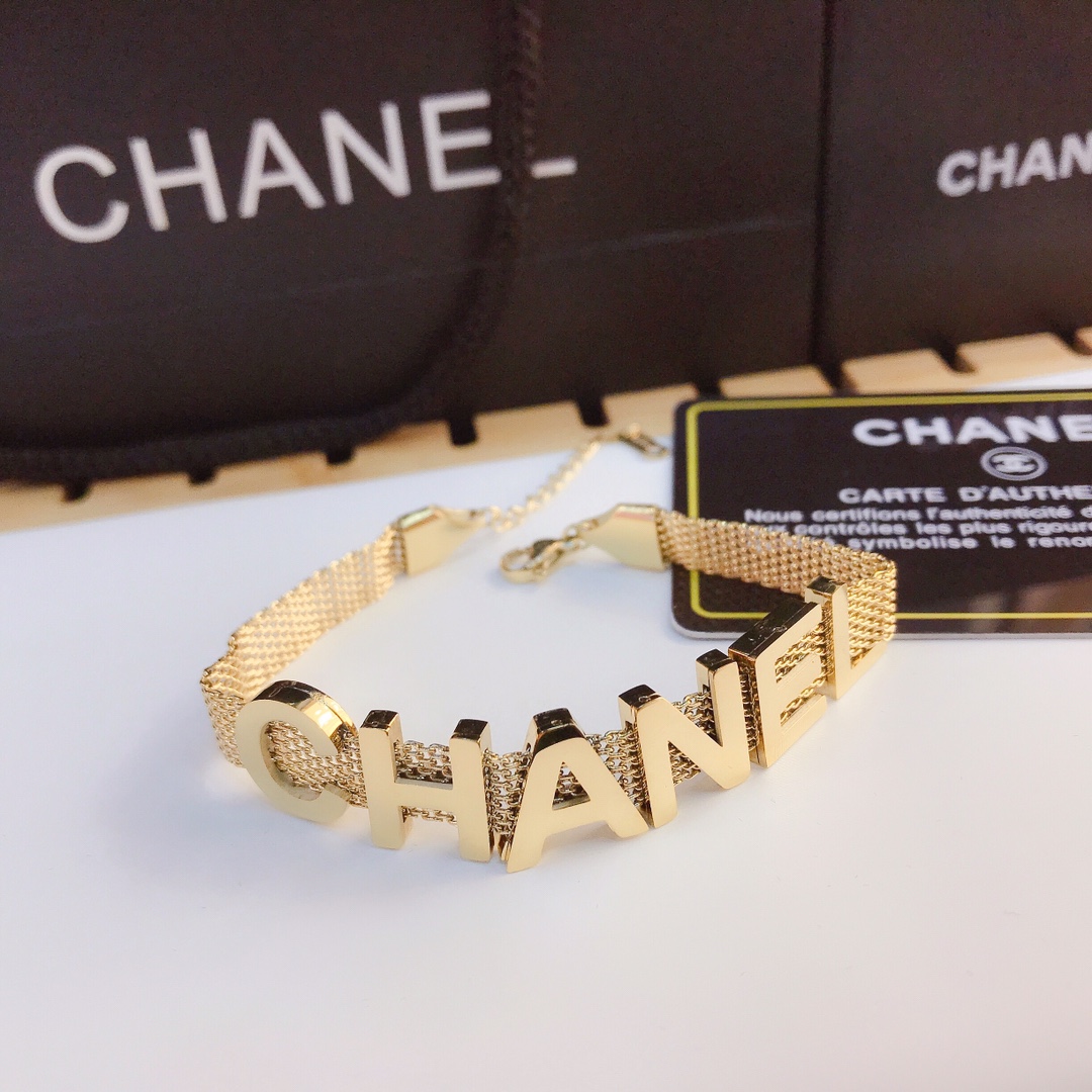L006 Chanel bracelet