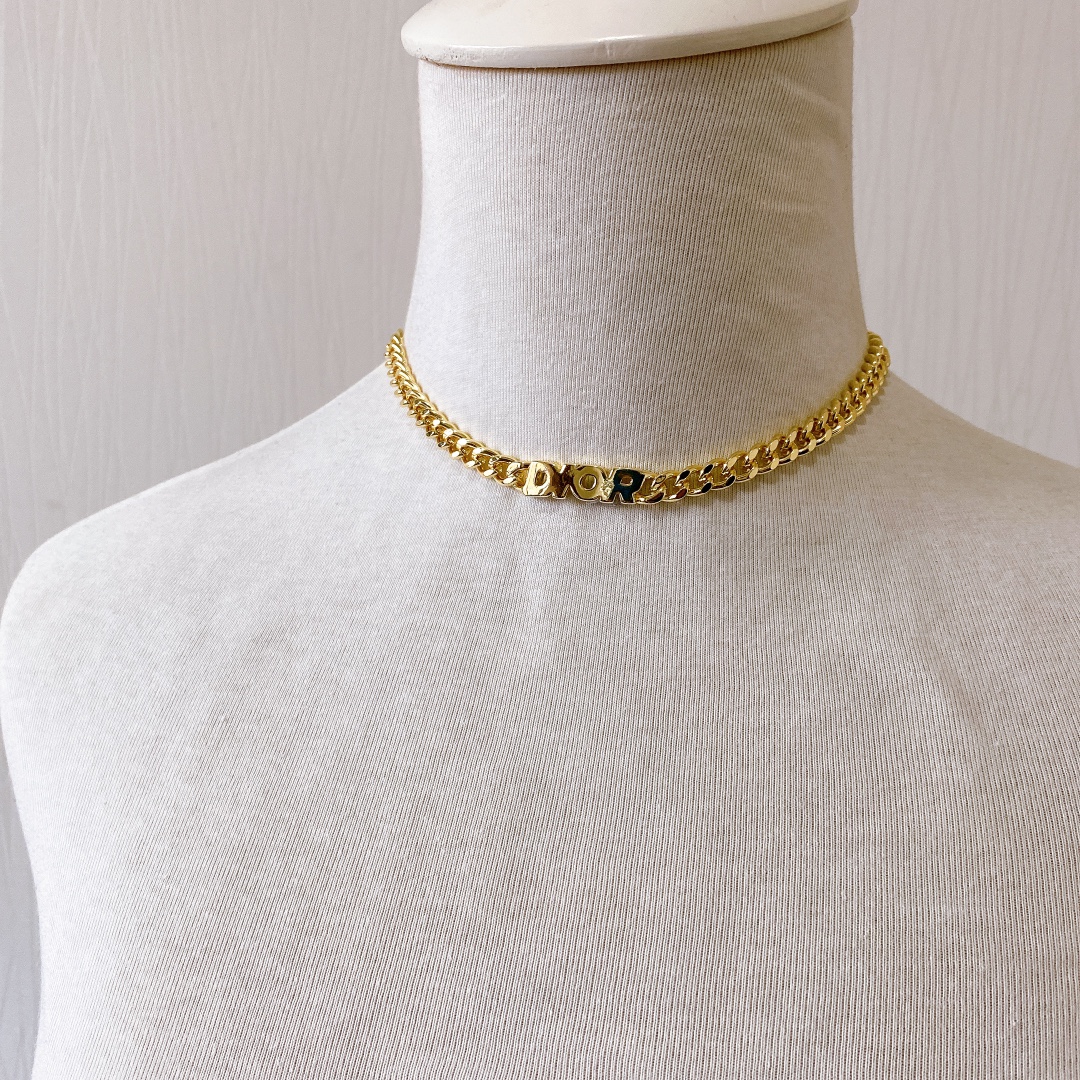 B631 Dior choker necklace