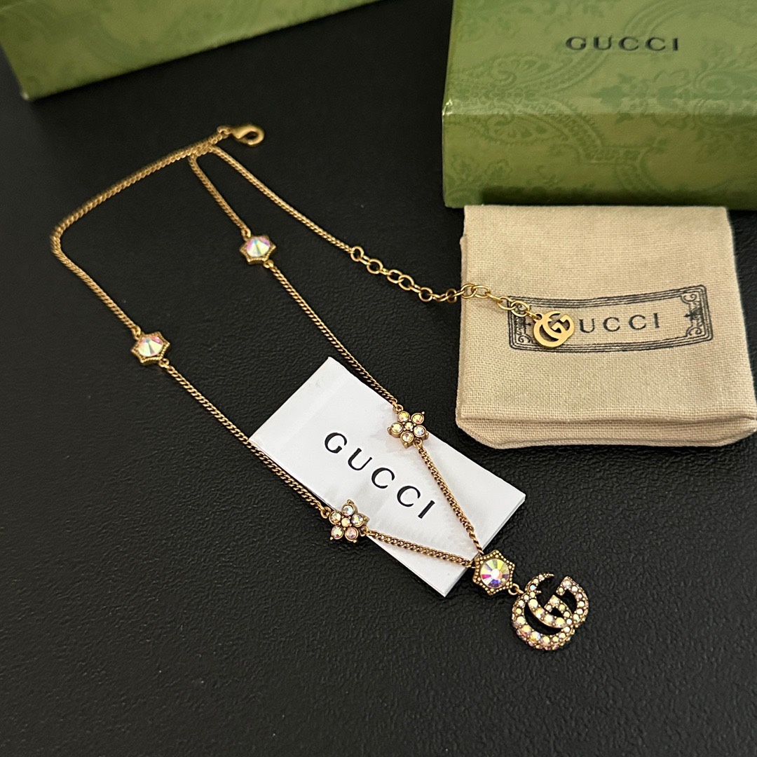 B859  Gucci necklace