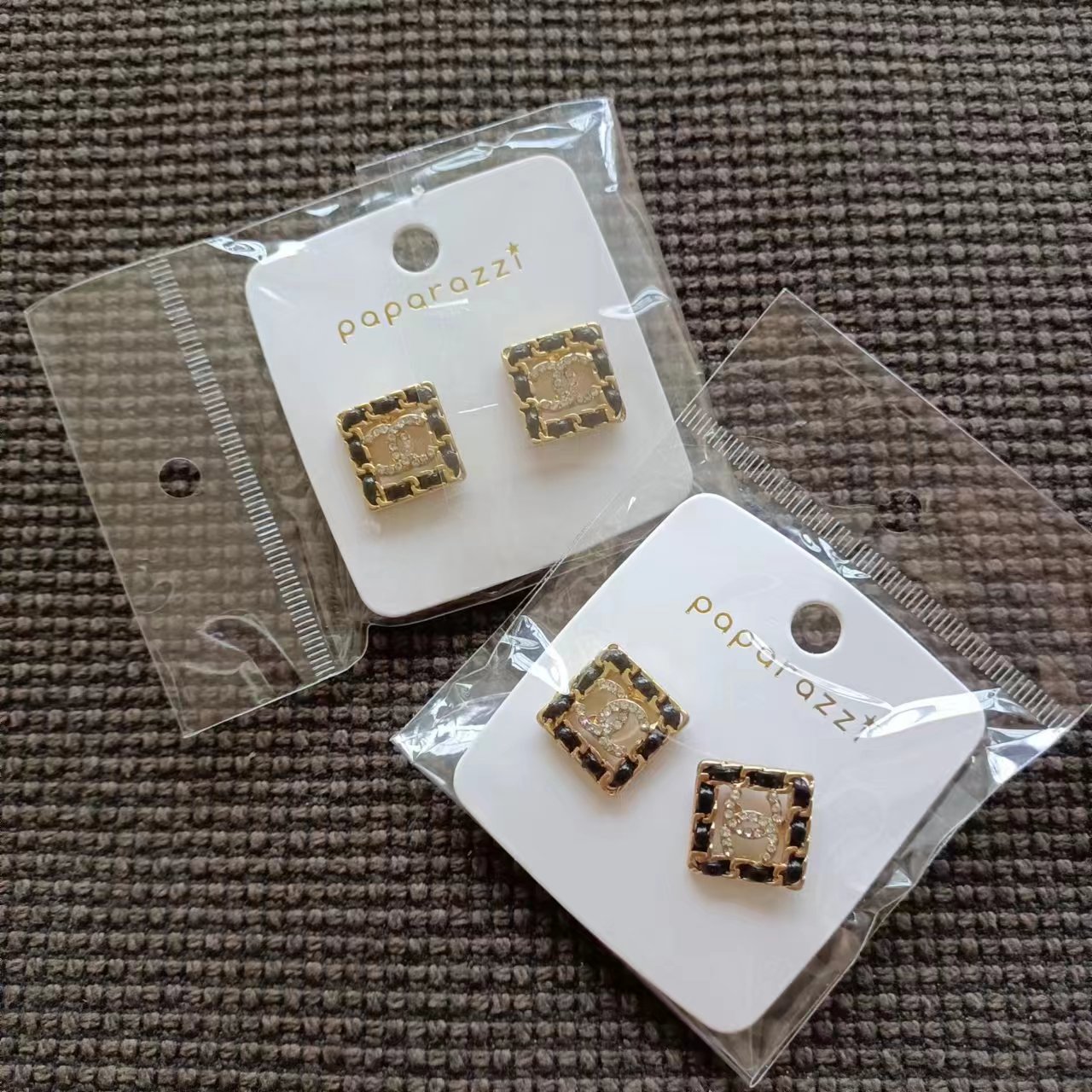 Special sale! New Chanel square leather earrings