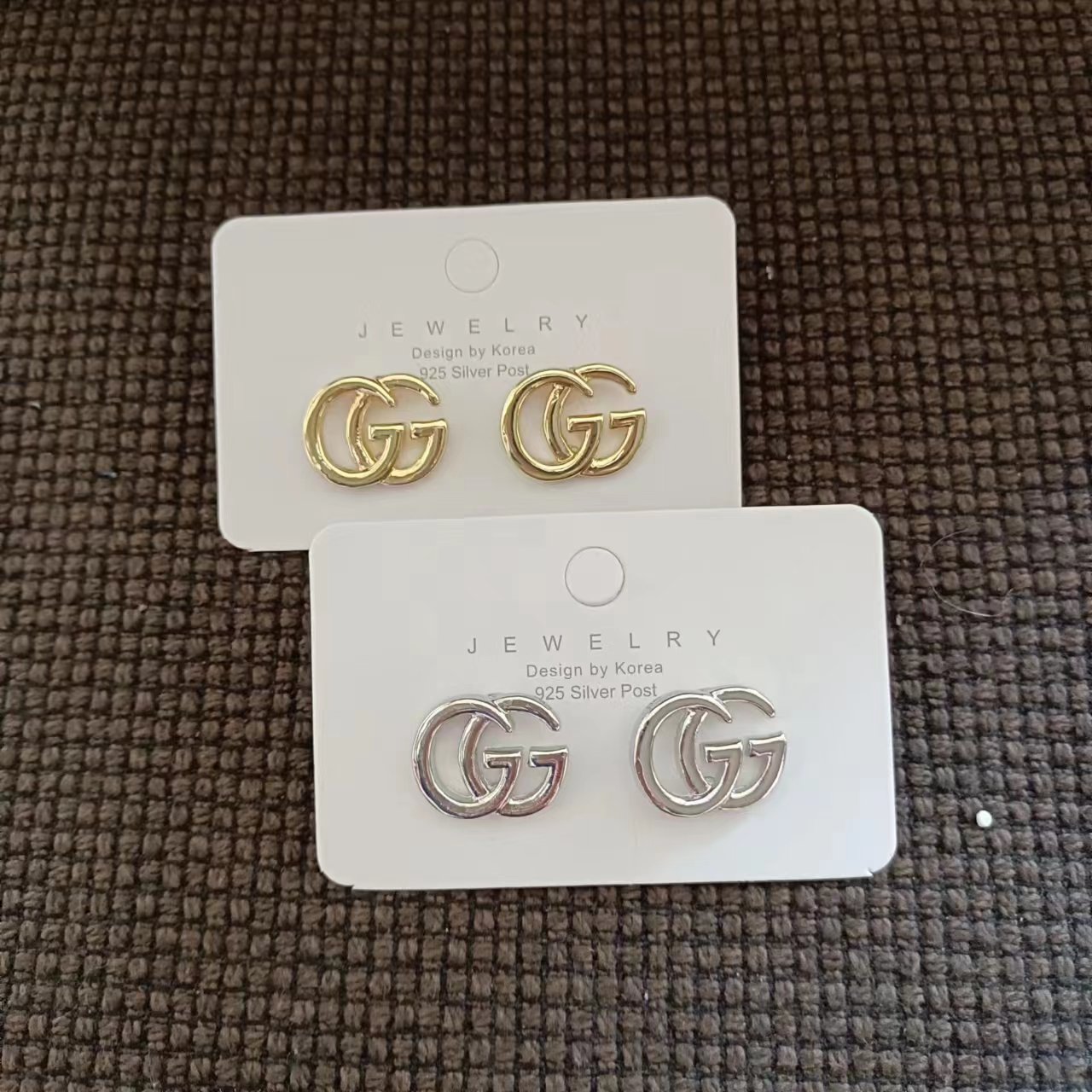 Special sale! New GUCCI GG earrings