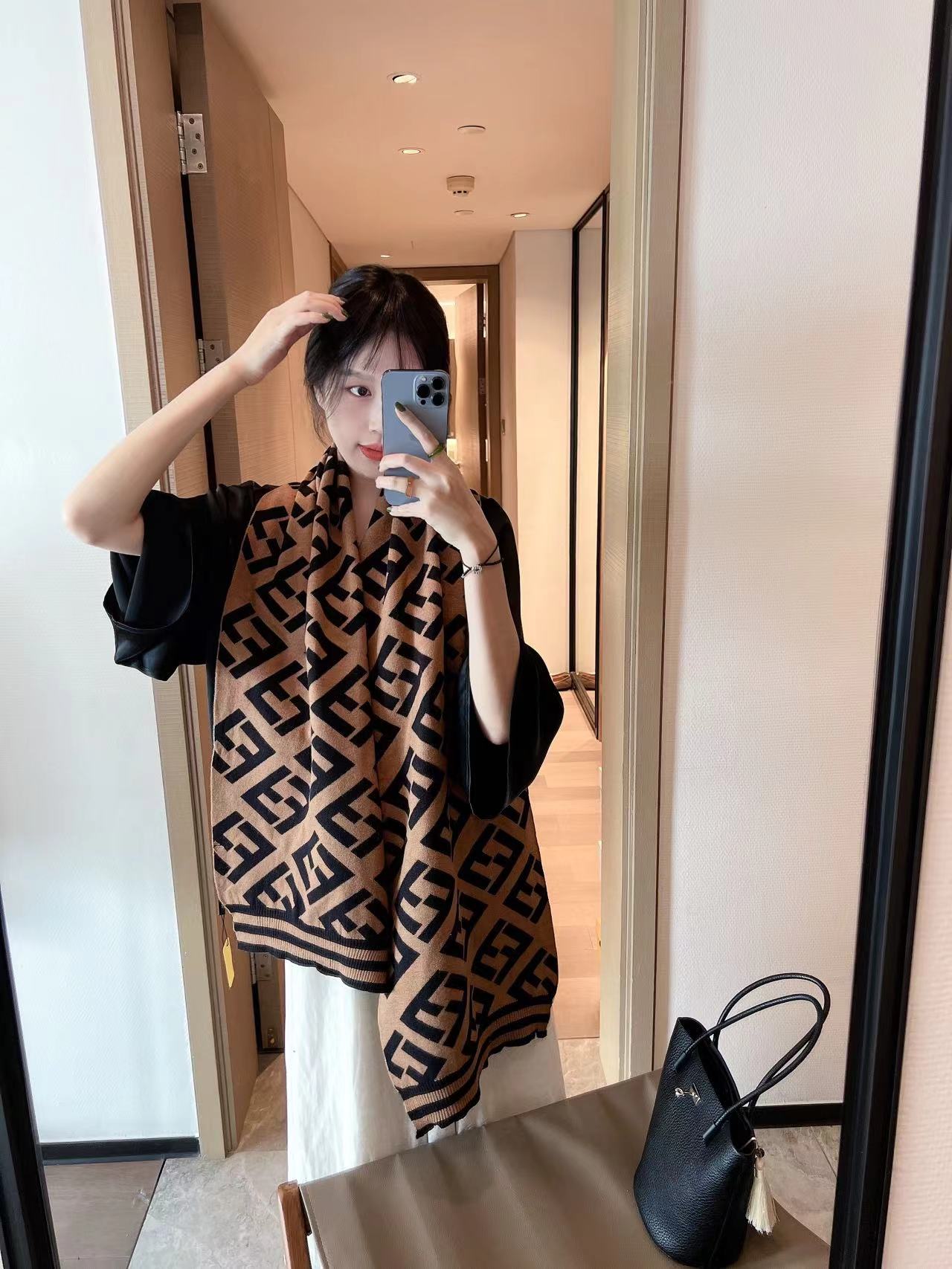 Fendi Scarf 112755