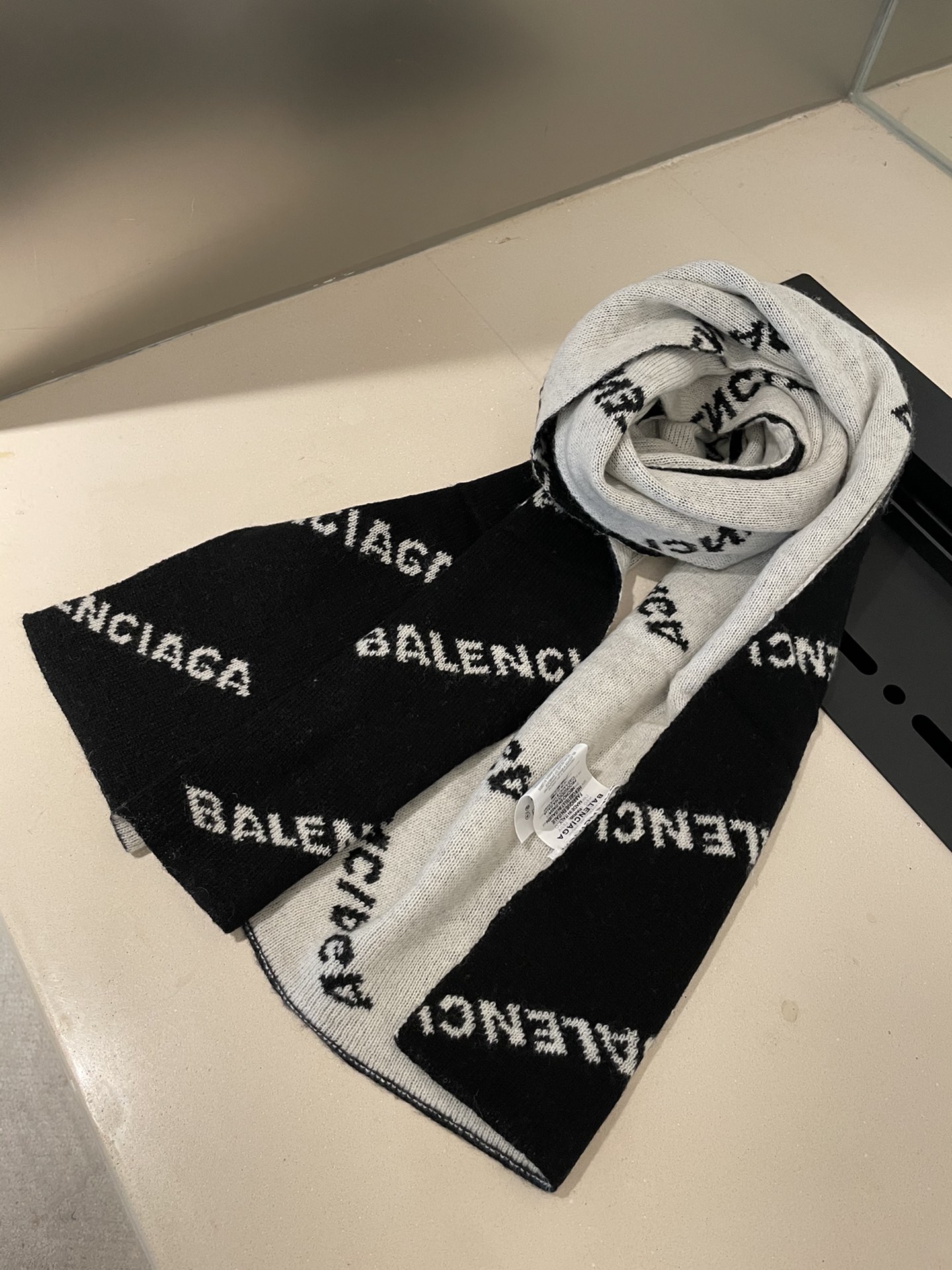 Balenciaga cashmere Scarf 112751